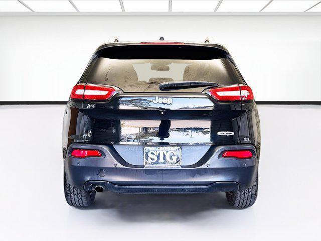 used 2018 Jeep Cherokee car, priced at $12,989