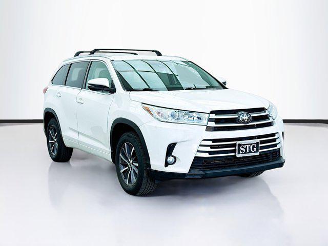 used 2018 Toyota Highlander car, priced at $25,188