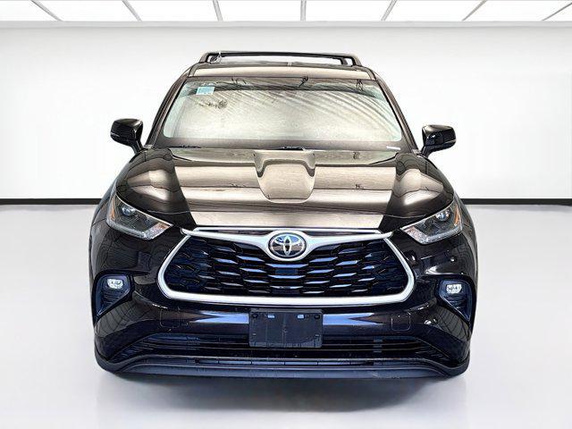 used 2021 Toyota Highlander car, priced at $26,311