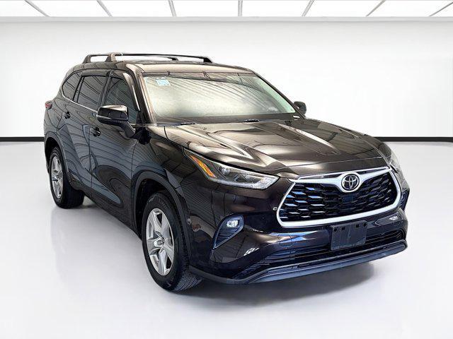 used 2021 Toyota Highlander car, priced at $26,311