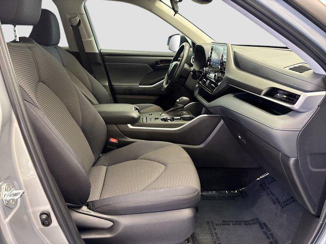 used 2022 Toyota Highlander car, priced at $30,488