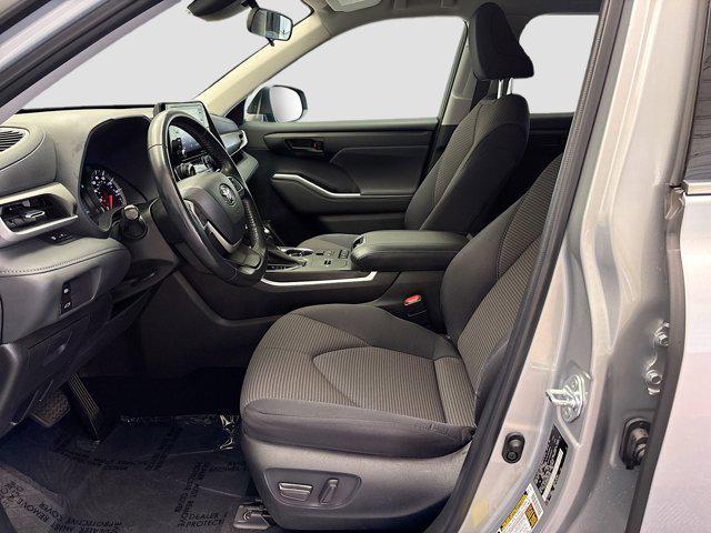used 2022 Toyota Highlander car, priced at $30,488