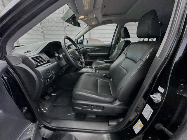 used 2022 Honda Pilot car, priced at $29,555