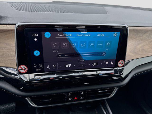 used 2024 Volkswagen Atlas car, priced at $31,983