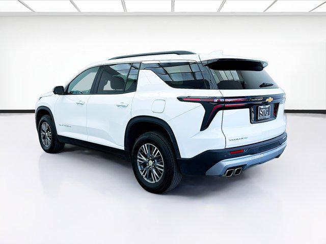 used 2024 Chevrolet Traverse car, priced at $38,888