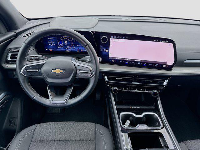 used 2024 Chevrolet Traverse car, priced at $38,888