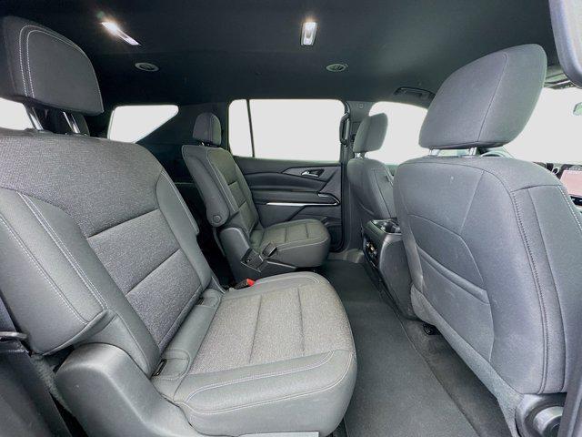 used 2024 Chevrolet Traverse car, priced at $38,888