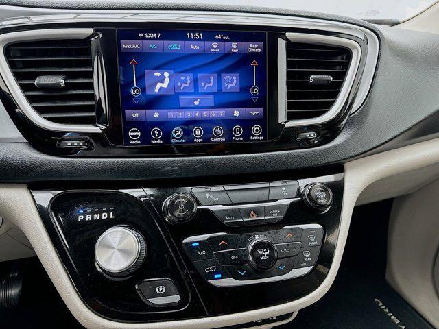 used 2018 Chrysler Pacifica Hybrid car