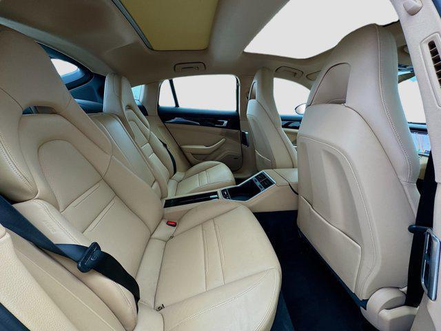 used 2019 Porsche Panamera car