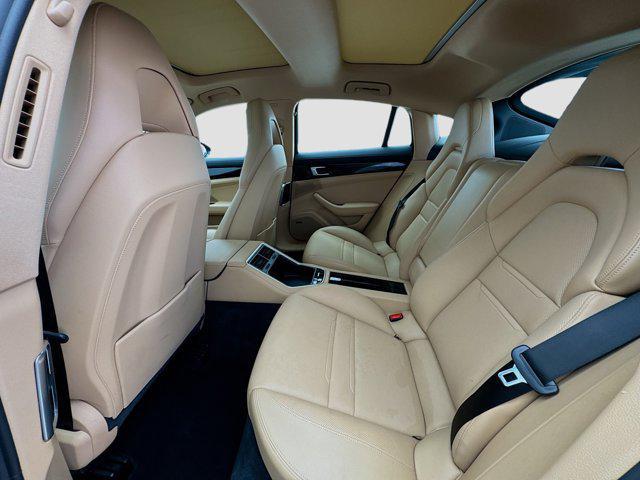 used 2019 Porsche Panamera car
