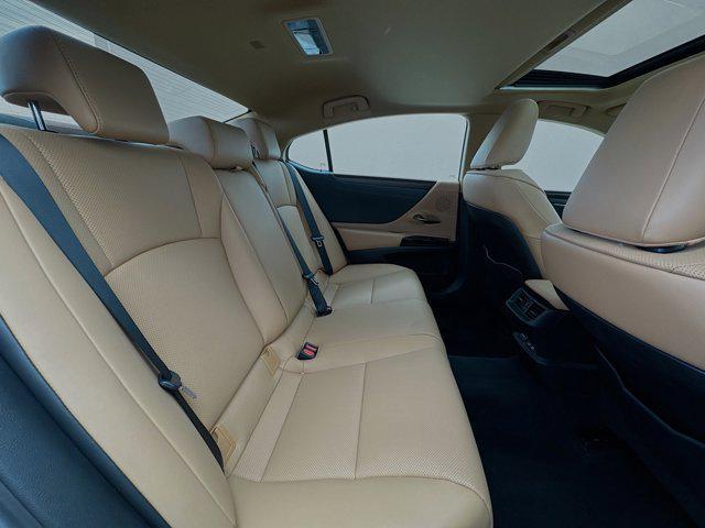 used 2023 Lexus ES 350 car, priced at $38,688