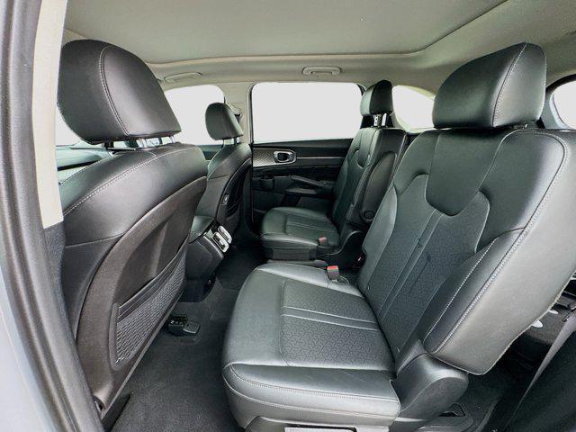 used 2023 Kia Sorento car, priced at $32,998