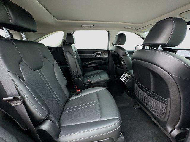 used 2023 Kia Sorento car, priced at $32,998