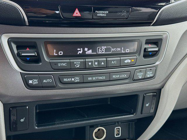 used 2021 Honda Pilot car, priced at $25,380