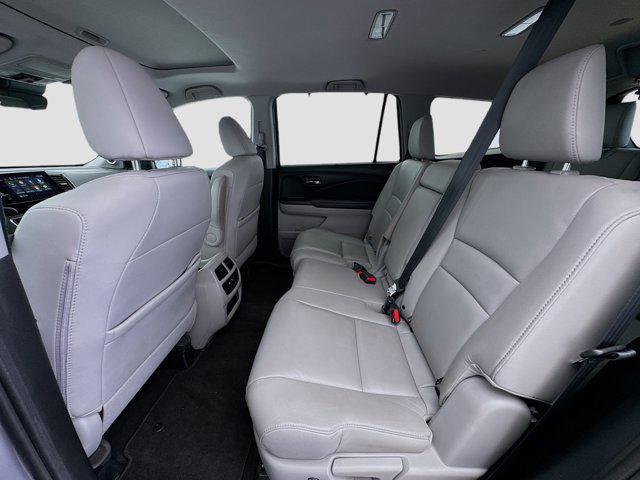 used 2021 Honda Pilot car, priced at $25,380