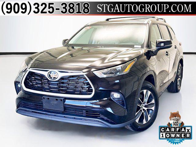 used 2022 Toyota Highlander car, priced at $35,588