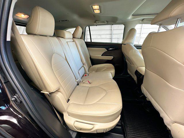 used 2022 Toyota Highlander car, priced at $35,588