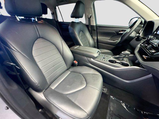 used 2024 Toyota Highlander car, priced at $39,554
