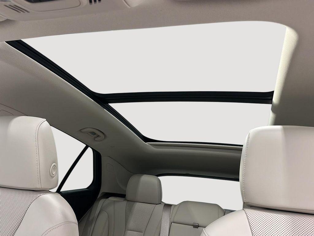 used 2022 Buick Envision car, priced at $21,576