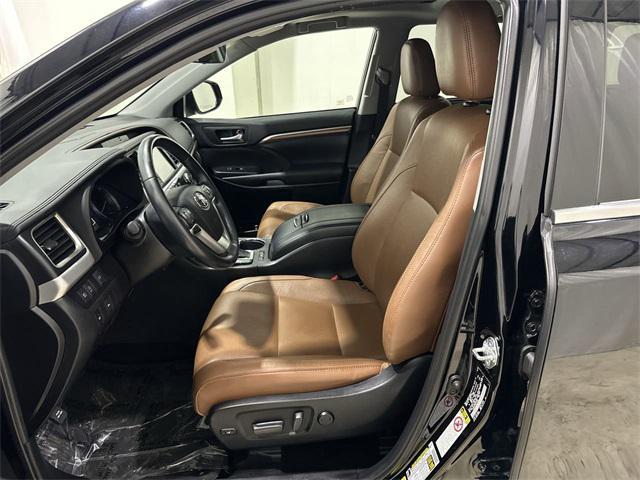 used 2019 Toyota Highlander car, priced at $26,950