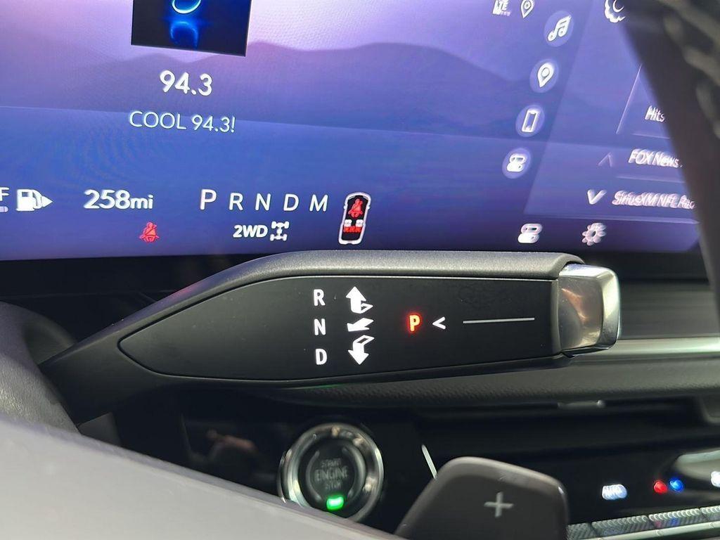 used 2025 Buick Envision car, priced at $29,135