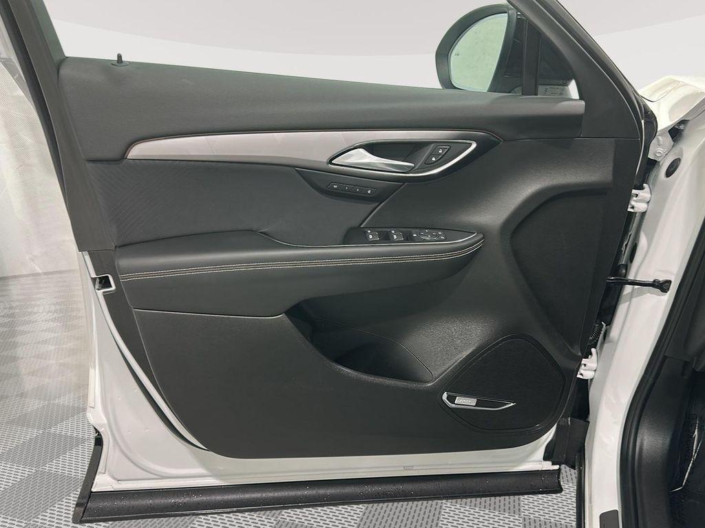 used 2025 Buick Envision car, priced at $30,444