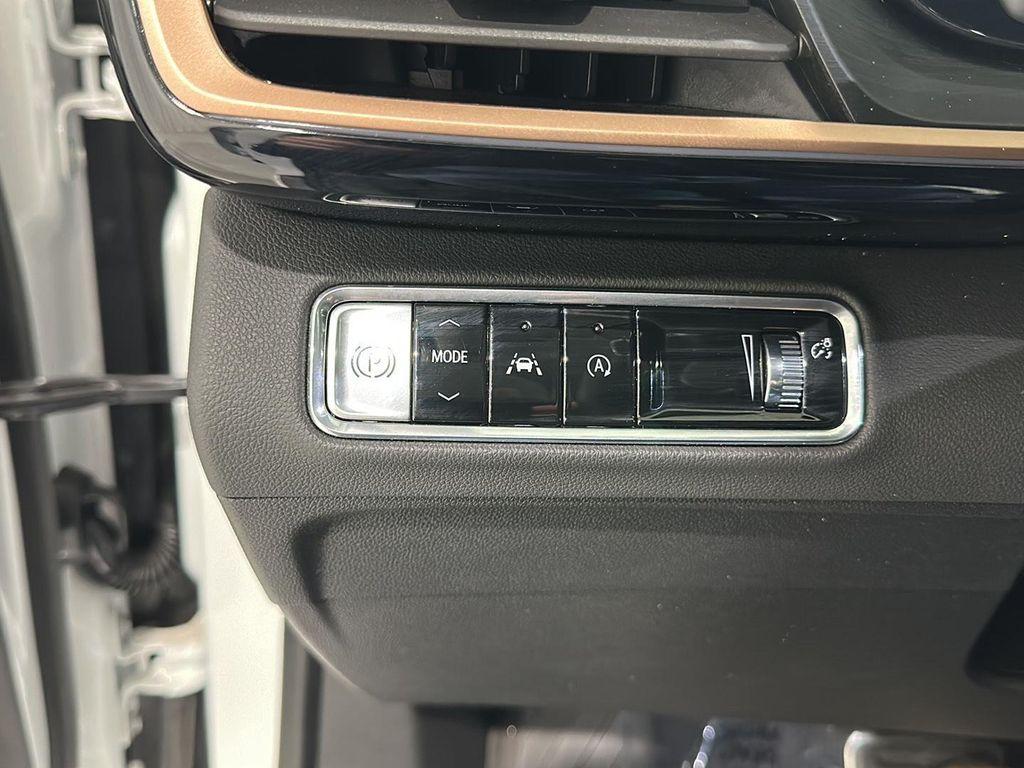 used 2025 Buick Envision car, priced at $29,537