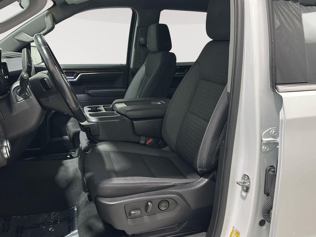 used 2022 GMC Sierra 1500 car, priced at $35,016