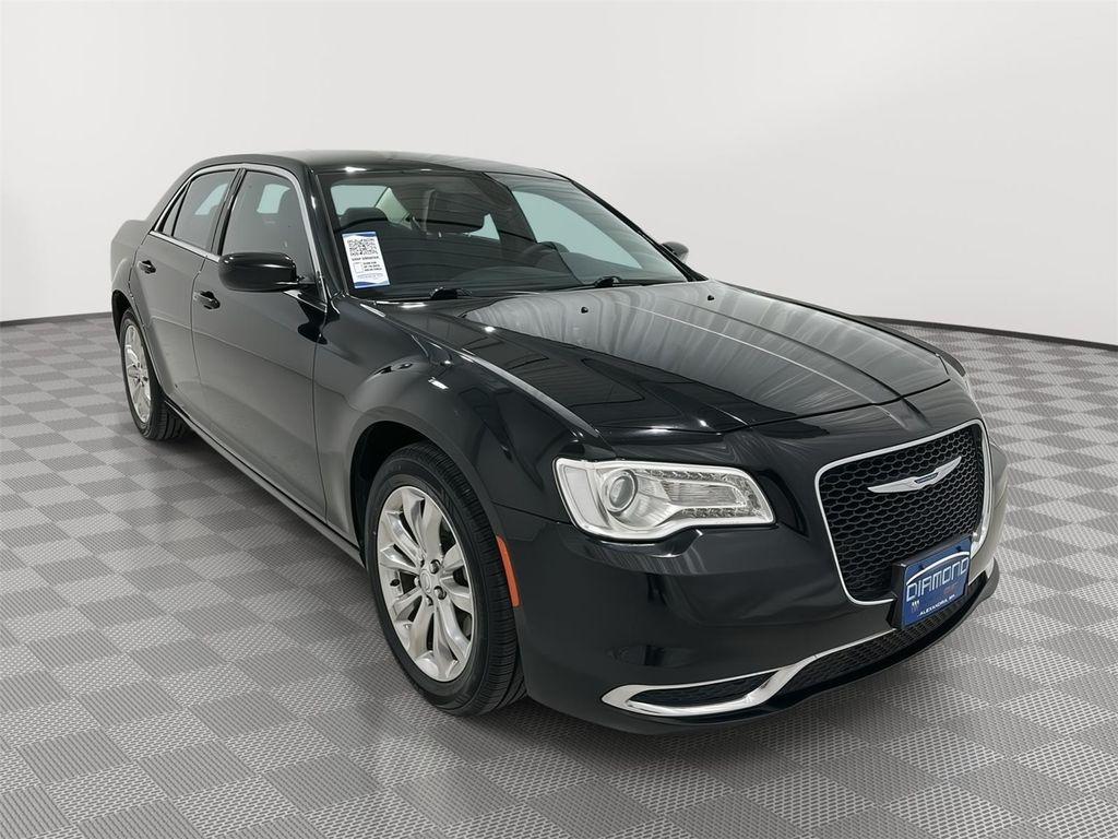 used 2022 Chrysler 300 car, priced at $21,395