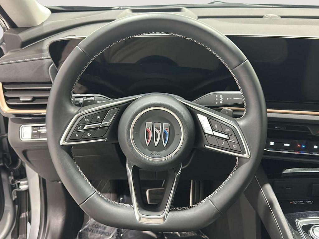 used 2025 Buick Envision car, priced at $29,383