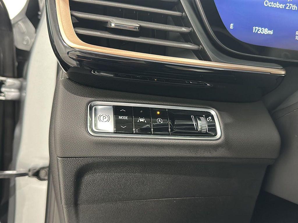 used 2025 Buick Envision car, priced at $29,383