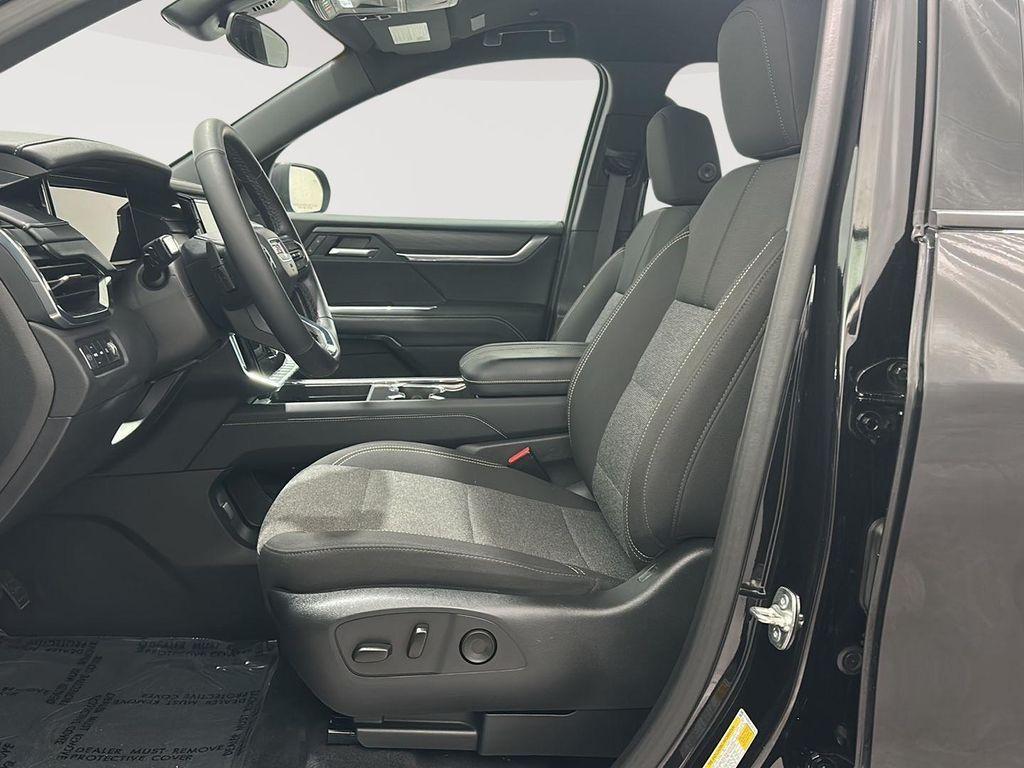 used 2025 GMC Acadia car, priced at $35,715