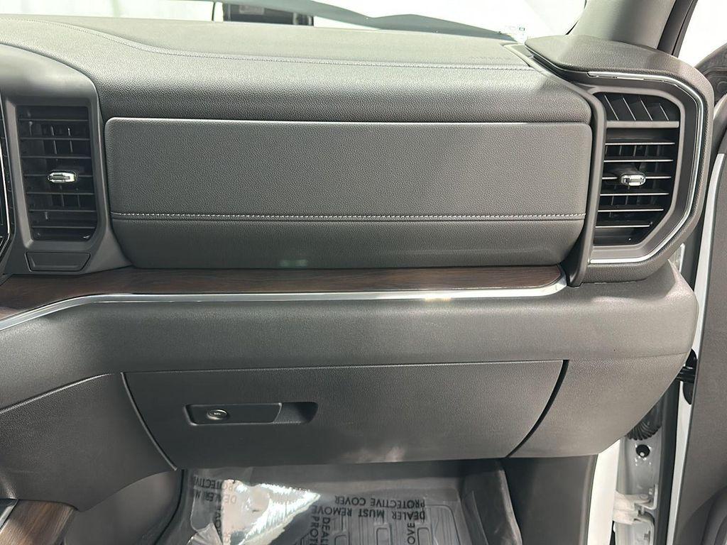 used 2023 GMC Sierra 1500 car, priced at $44,409