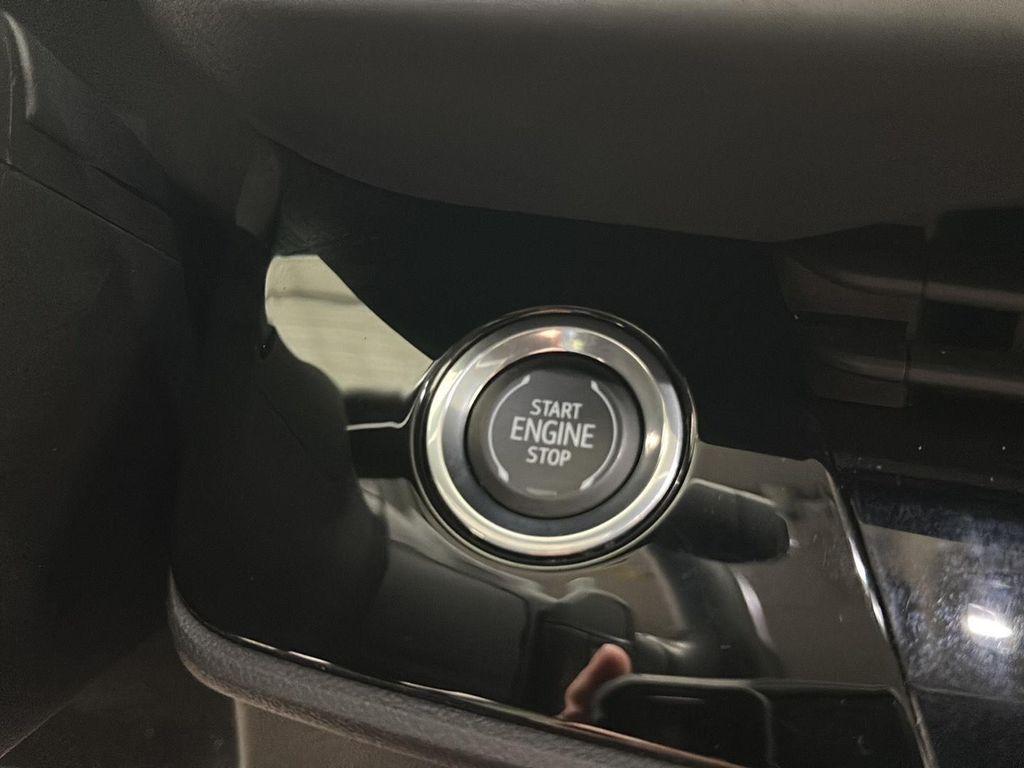 used 2025 Buick Envision car, priced at $29,465