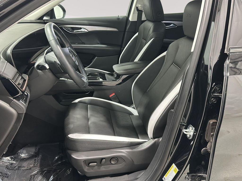 used 2025 Buick Envision car, priced at $29,465