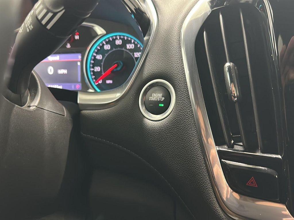 used 2022 Chevrolet Traverse car, priced at $29,520