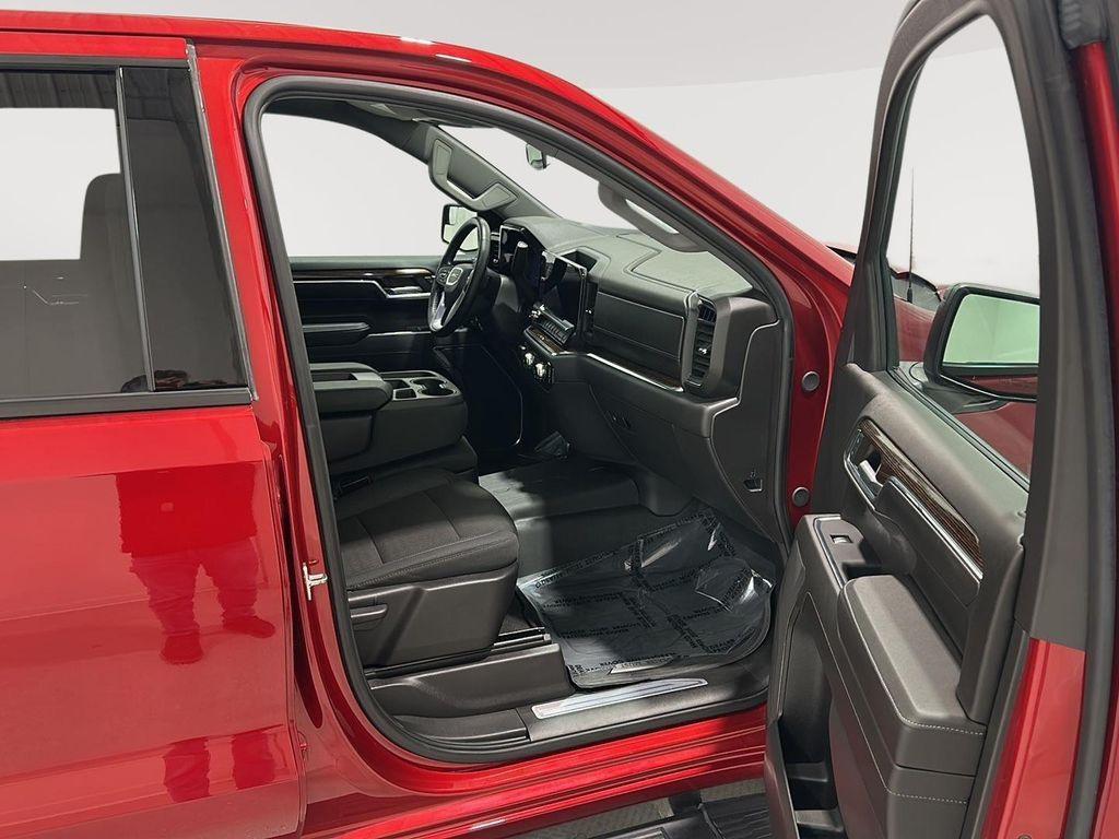 used 2024 GMC Sierra 1500 car, priced at $39,835