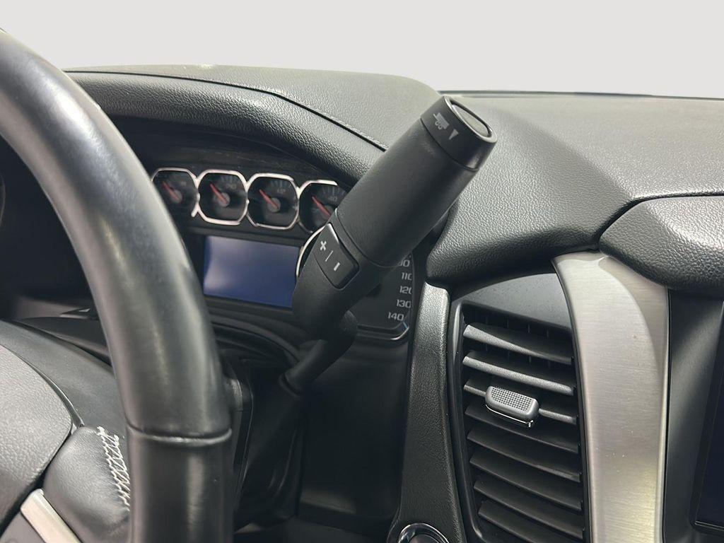 used 2020 GMC Yukon XL car, priced at $25,565