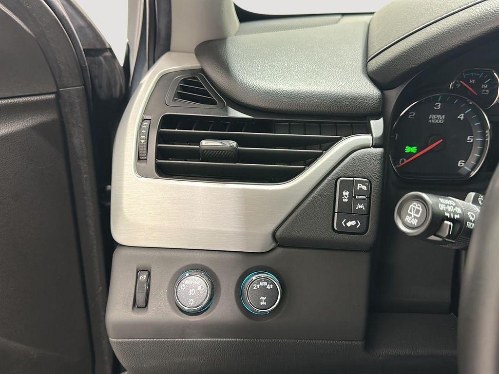 used 2020 GMC Yukon XL car, priced at $25,565