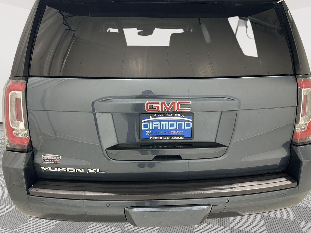 used 2020 GMC Yukon XL car, priced at $25,565