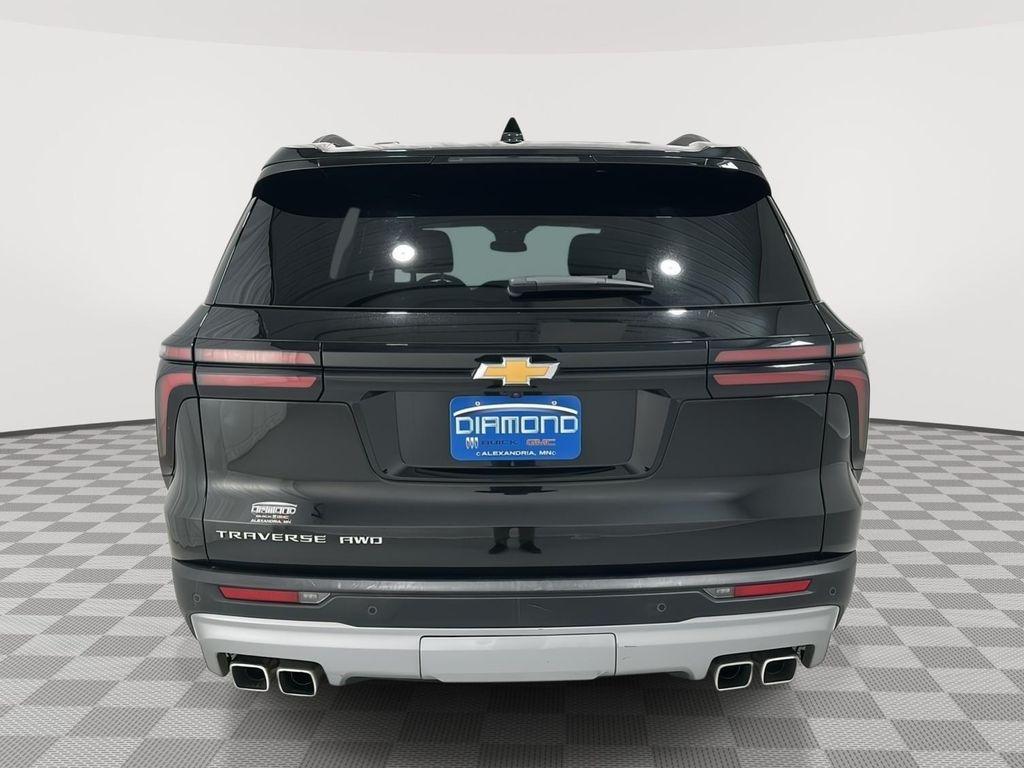 used 2025 Chevrolet Traverse car, priced at $37,035
