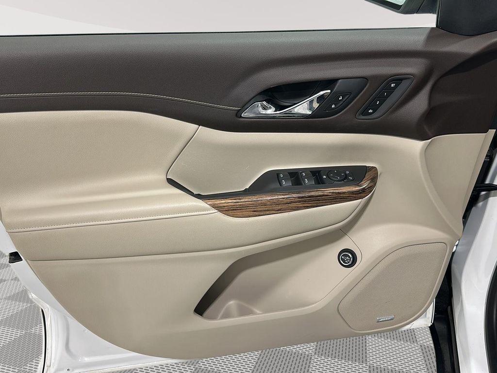 used 2019 GMC Acadia car, priced at $23,495