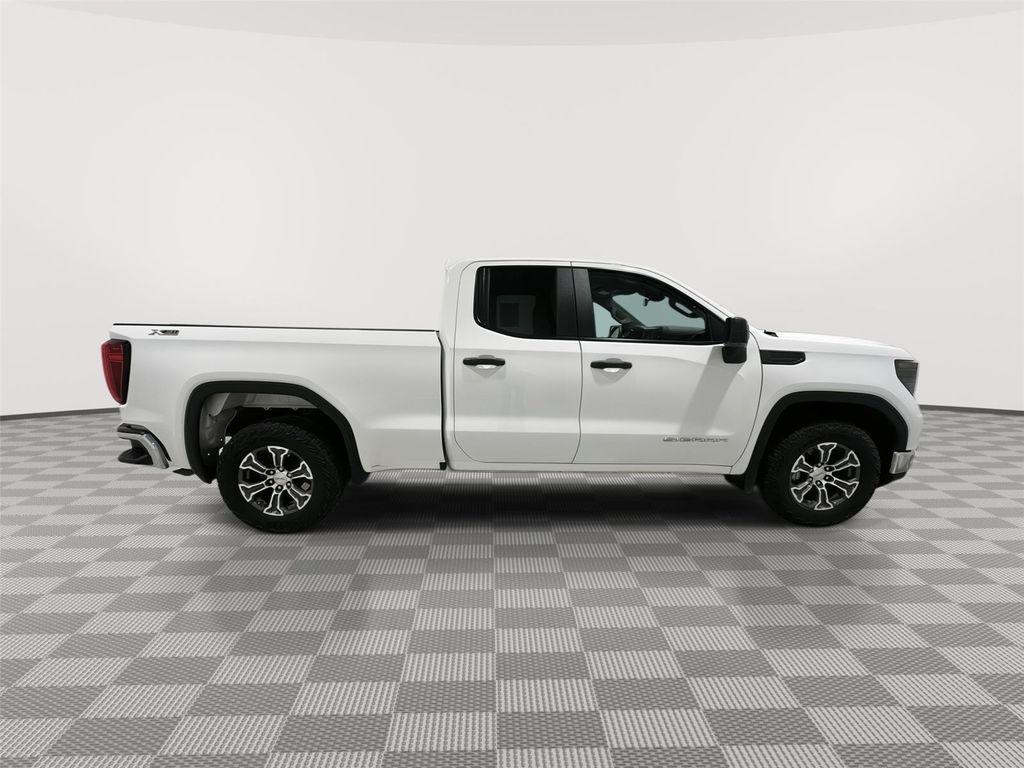 used 2023 GMC Sierra 1500 car, priced at $30,989