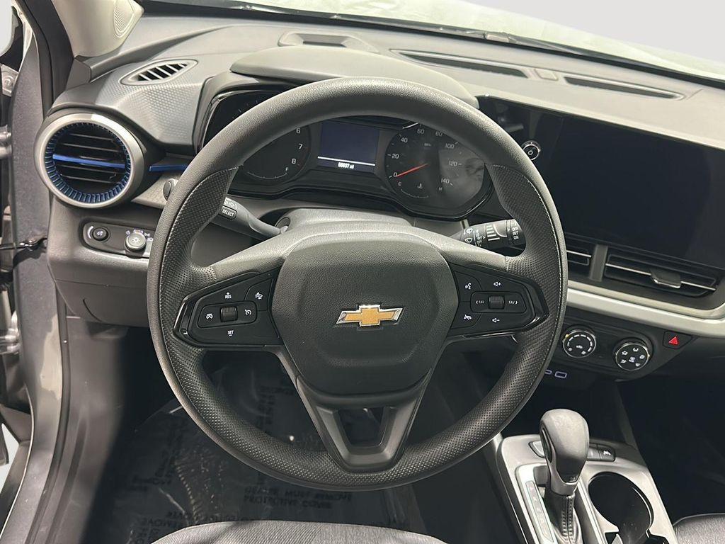 used 2024 Chevrolet Trax car, priced at $17,934