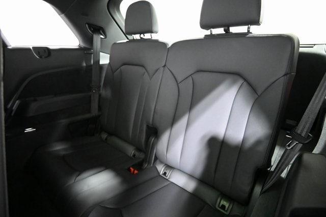 new 2026 Audi Q7 car, priced at $78,295