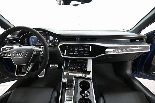 new 2025 Audi RS 6 Avant car, priced at $147,365