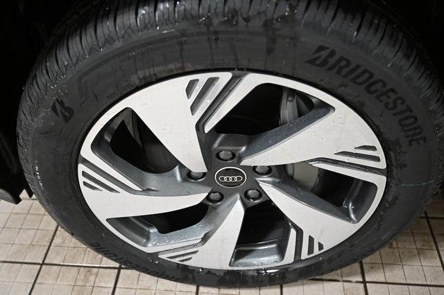 new 2025 Audi Q6 e-tron car, priced at $75,425