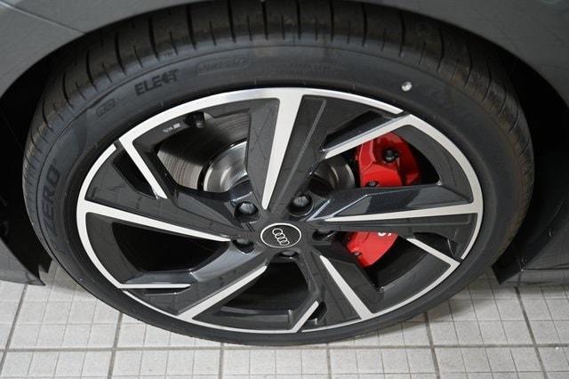 new 2025 Audi S6 car, priced at $86,485