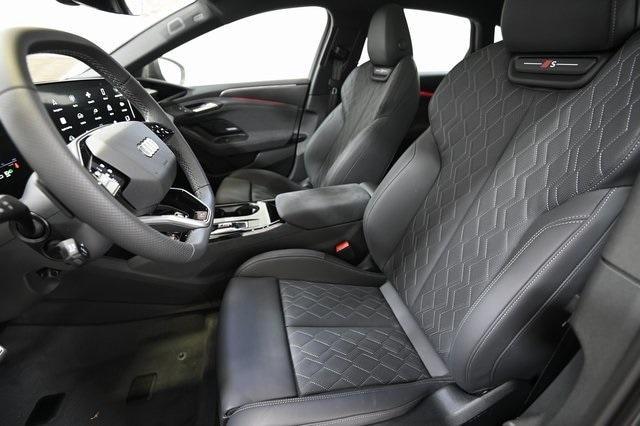 new 2025 Audi S6 car, priced at $86,485