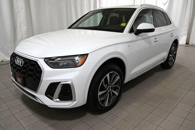 new 2024 Audi Q5 car, priced at $54,090